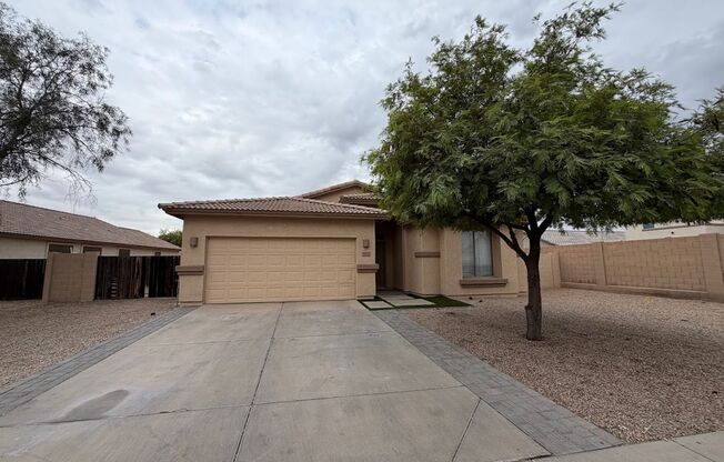 Beautiful Home for Rent in Tolleson! **NEW CARPET**