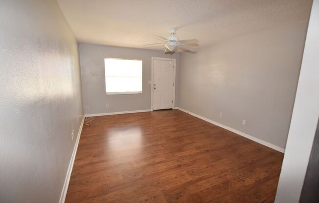 2 beds, 1 bath, $1,200