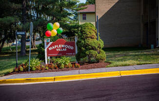 Maplewood Villas Apartments Signage 18