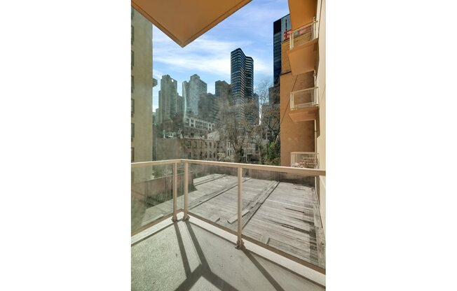 1 bed, 1 bath, 810 sqft, $5,200, Unit 3F
