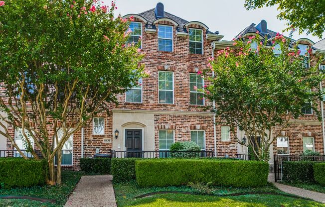 Easy walking distance to SMU campus!