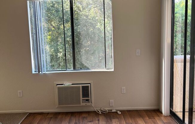 2 beds, 2 baths, 900 sqft, $2,200, Unit 49