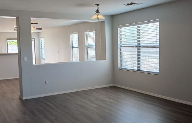 Freshly Updated Phoenix 3bed / 2bath Home