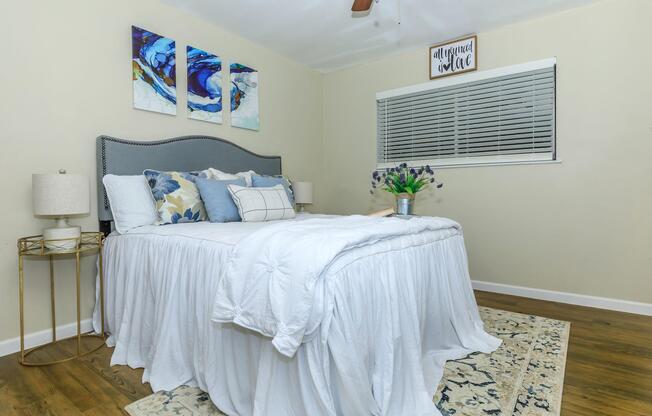 Gateway Grove Apartments - Apartment Living in La Porte, TX