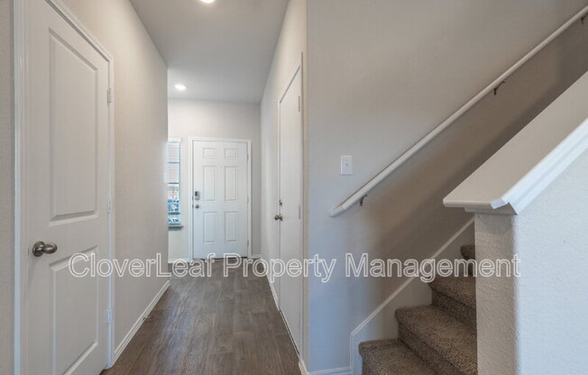 466 ORION DR