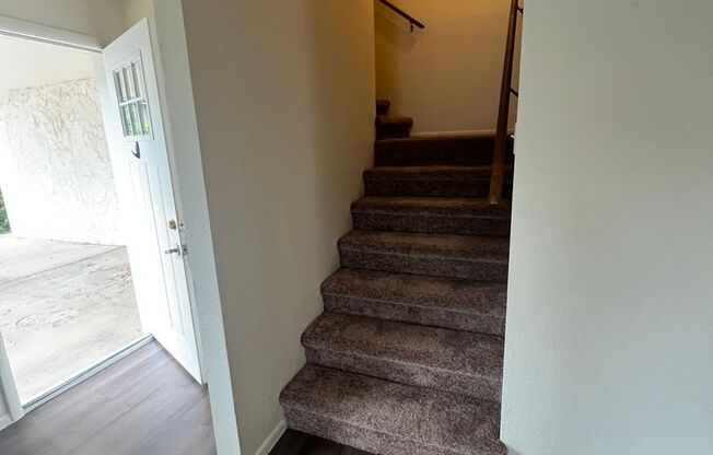 (LEASE PENDING) $2,125 - 3 Bedroom/1.5 Bath and Backyard. Christmas Tree Estates.