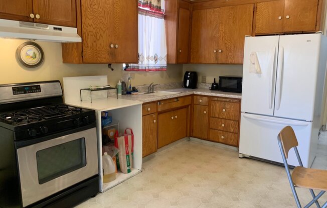 635 S 3rd Street