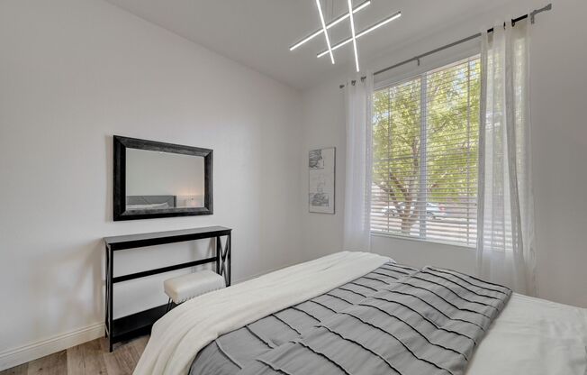 2 beds, 2 baths, $2,300