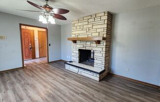 4 beds, 2 baths, $1,499