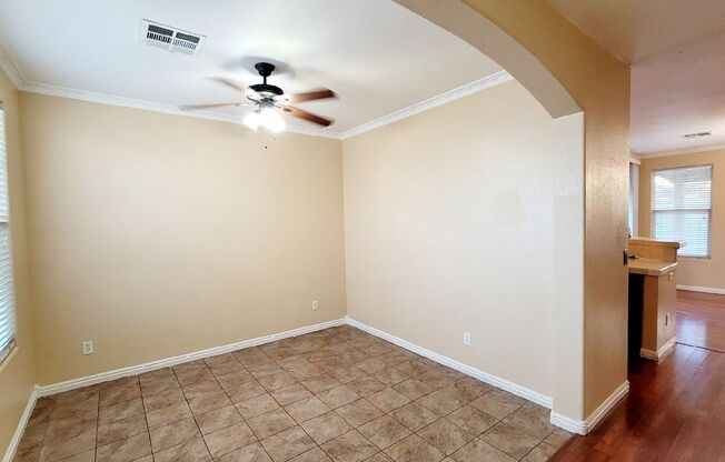 4947 Droubay Dr - 3 bedrooms, 2.5 bathrooms , 1,730 sqft