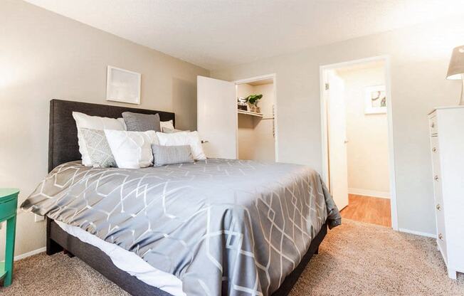 Everett Apartments - Tessera Apartments - Master Bedroom 2