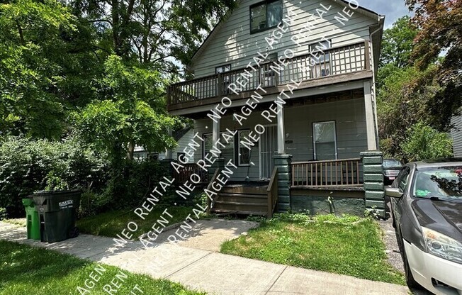 7605 VINEYARD AVE
