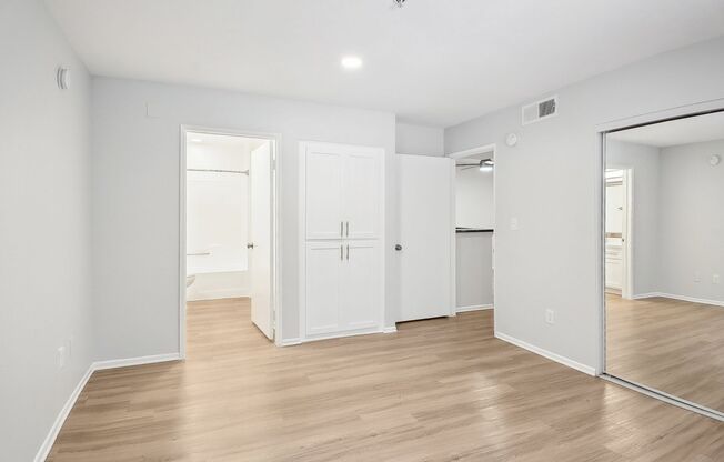 1 bed, 1 bath, 700 sqft, $1,748, Unit 114