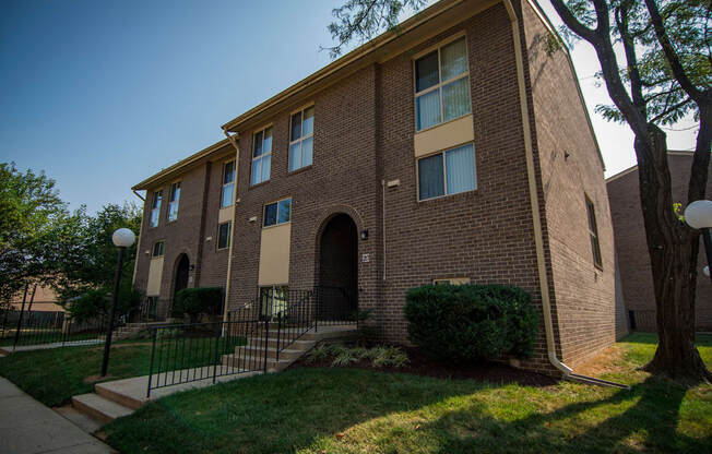 Maplewood Villas Apartments Building Exterior 21