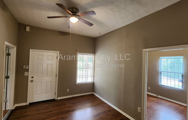 129 MCDONOUGH BLVD SE