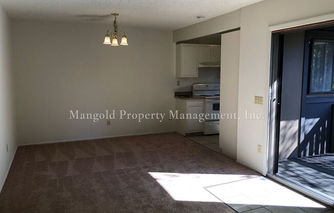 2 beds, 1 bath, 1,096 sqft, $2,675, Unit 0J09