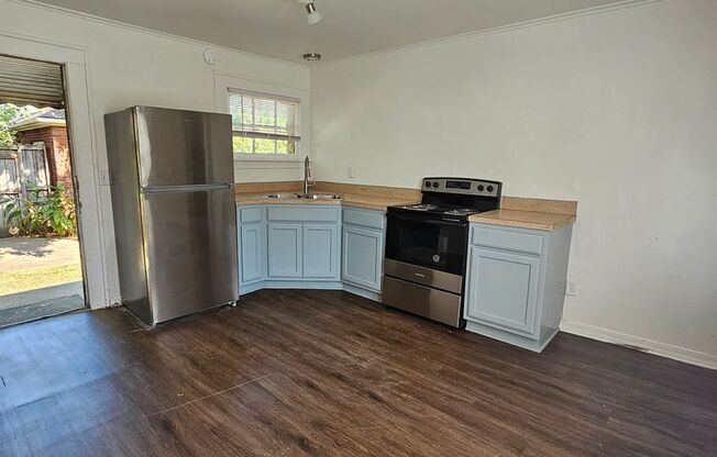 1 bed, 1 bath, 600 sqft, $900, Unit 1312-B