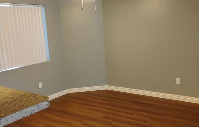 1 bed, 1 bath, 704 sqft, $1,400, Unit 138