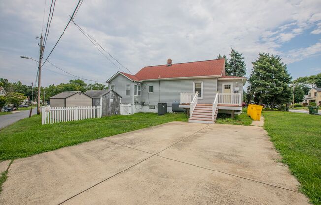 Lovely 3 BR/3 BA Single-Family Home in Baltimore!