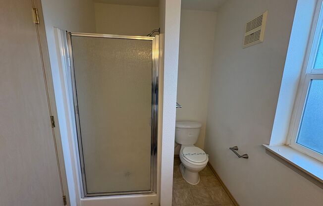 2 beds, 2 baths, 1,018 sqft, $1,450, Unit 354-2029