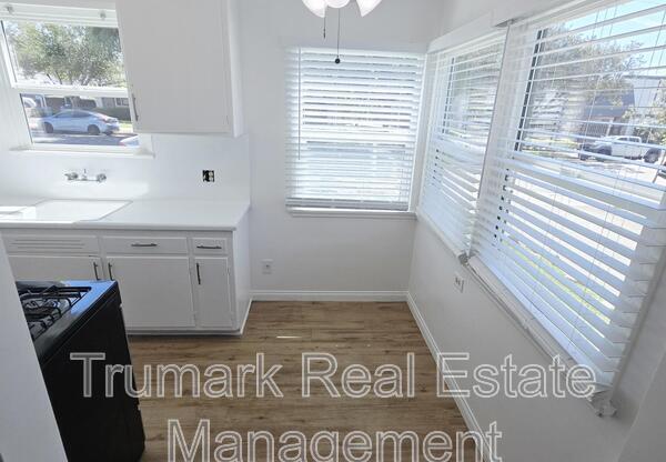 49 S GRAND OAKS
