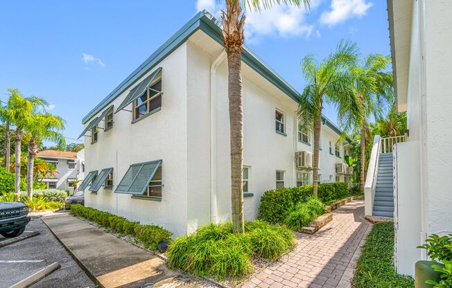 2 beds, 1 bath, 729 sqft, $1,839, Unit 1411-05