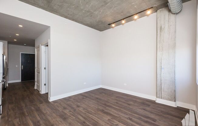 Studio, 1 bath, 470 sqft, $1,950, Unit 3833-402