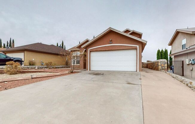 Beautiful 4 bedroom, 2 bath home in Northeast El Paso!