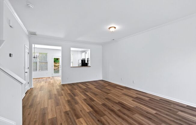Charming & Freshly Updated 3BR Townhome in Shearon Farms!