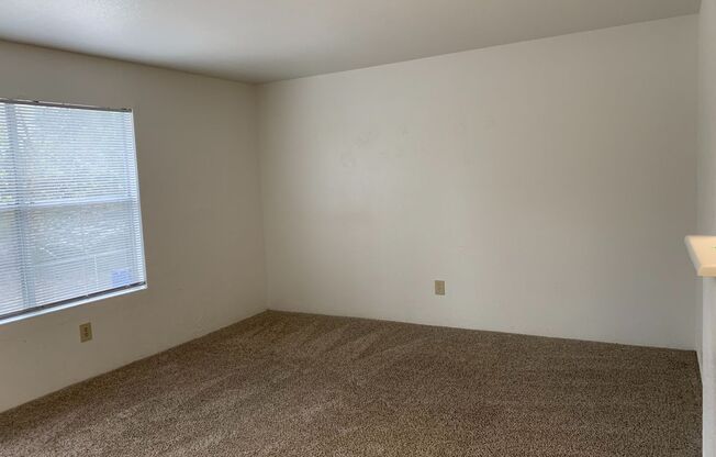 1 bed, 1 bath, 640 sqft, $885, Unit 1502