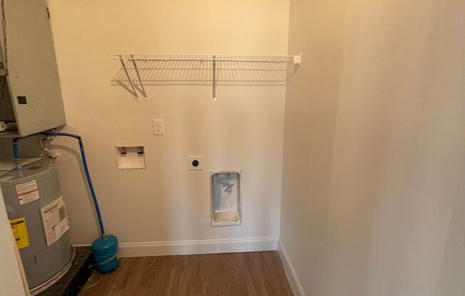 2 beds, 2 baths, 1,190 sqft, $1,800, Unit B201