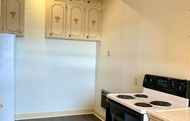 1 bed, 1 bath, 877 sqft, $3,595, Unit GHM 3