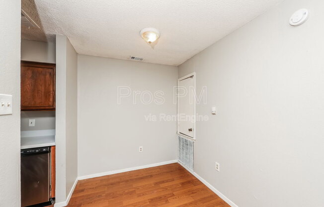 1 bed, 1 bath, 730 sqft, $845, Unit 1216