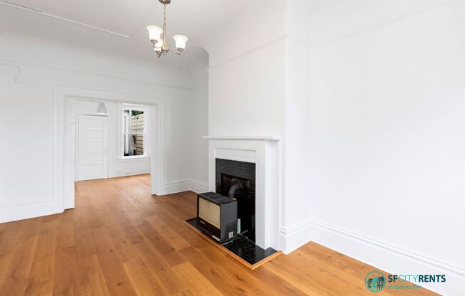 Mission Dolores: Top Floor w/ In-Unit W/D, New Appliances & Formal Dining Room