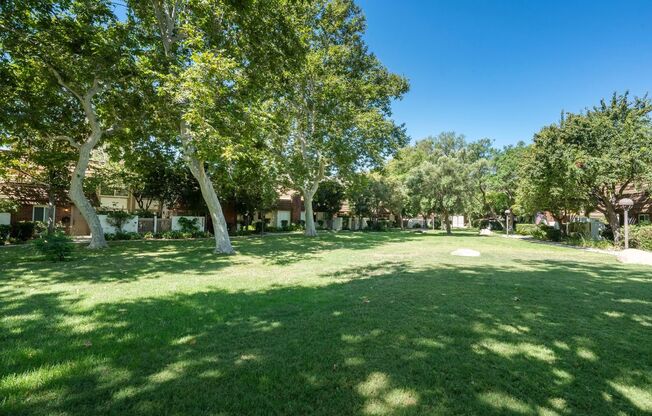 Updated 2&2 RockPointe next to the Green Belt