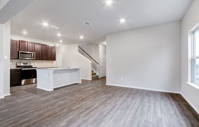 Spacious Bella Vista Home with Office and Loft
