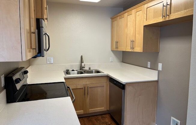 1 bed, 1 bath, 635 sqft, $2,320, Unit 5001