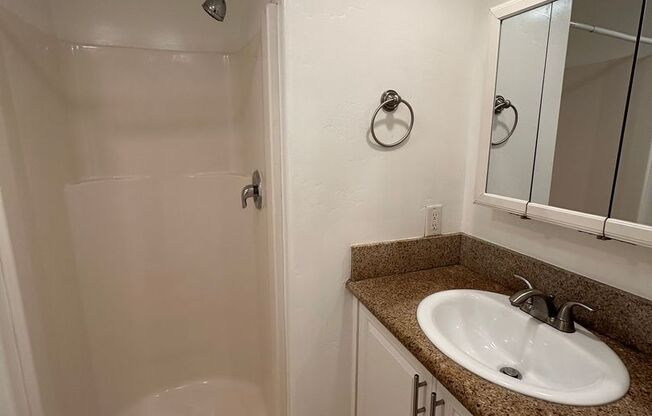 1 bed, 1 bath, $1,925, Unit 919 A