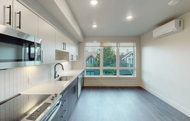 Studio, 1 bath, 400 sqft, $1,925, Unit 403