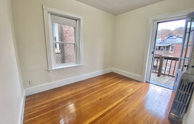 1595 Beacon St