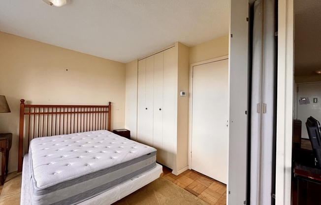 1 bed, 1 bath, 605 sqft, $3,500, Unit 23L