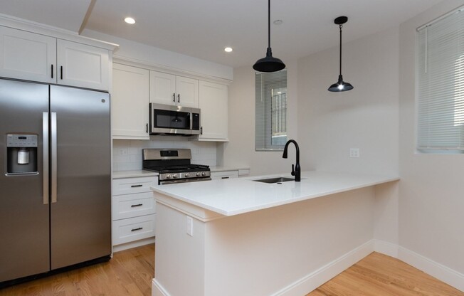 5 TOVAR ST