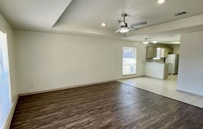 928 BRIAR DR