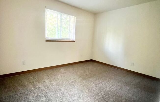 3 beds, 2.5 baths, 1,500 sqft, $1,866, Unit A-04