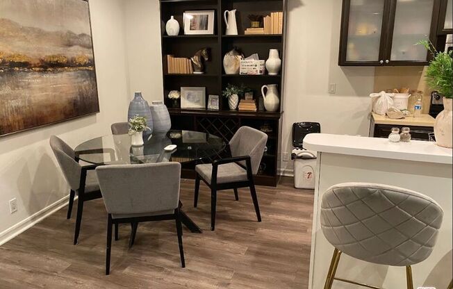 1 bed, 1.5 baths, 998 sqft, $3,500, Unit 503