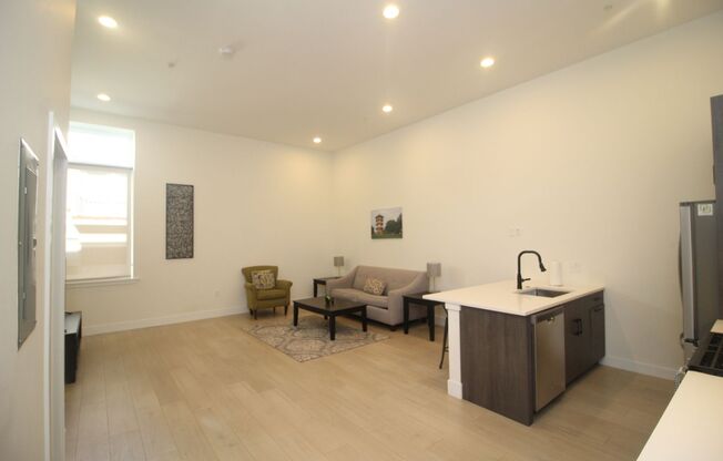 1 bed, 1 bath, $1,825, Unit Unit 6