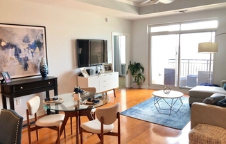 325 E E Paces Ferry Road NE