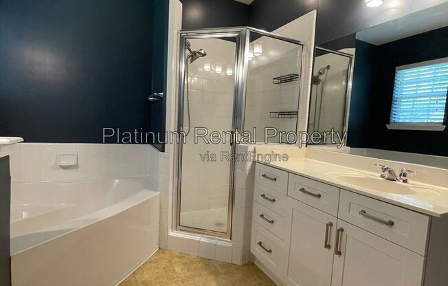 3 beds, 2.5 baths, 2,069 sqft, $2,095, Unit 10