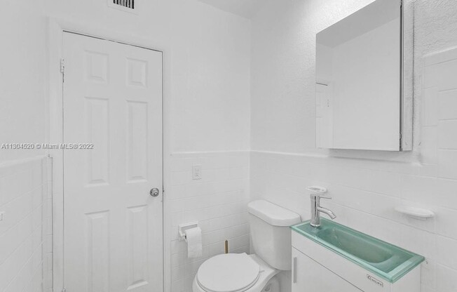 1801 NE 154 ST