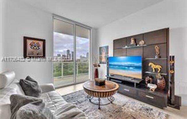 2 beds, 2 baths, 1,059 sqft, $4,000, Unit 2525 SW 3rd Ave # 10-08 (A11706432)